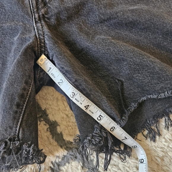 Levi's 501 Premium Button Fly Denim Shorts Size 31 - Picture 7 of 7